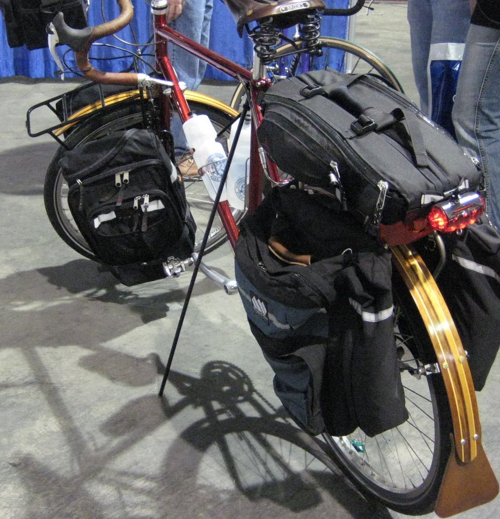 giant mobility kickstand